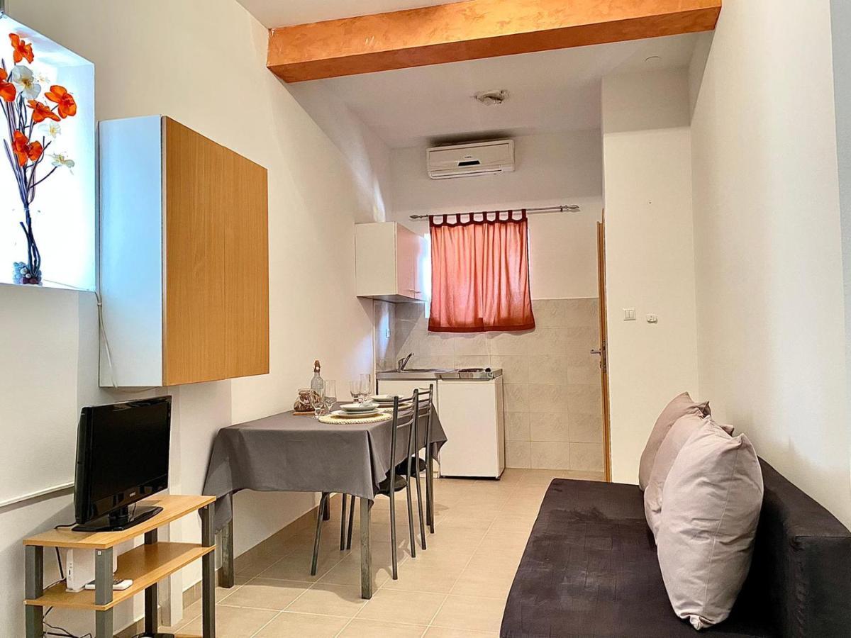 Apartments Helen Split Extérieur photo