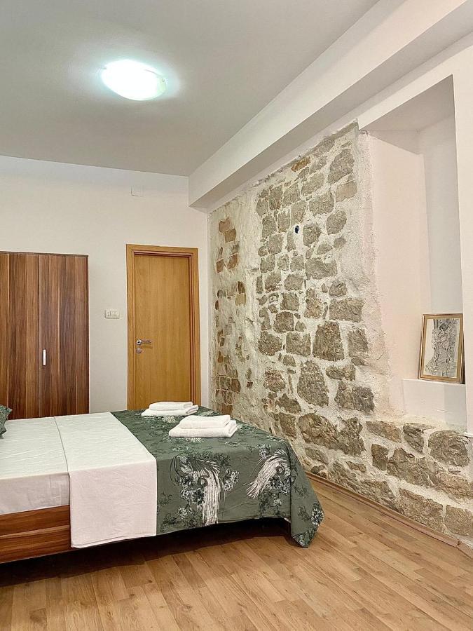 Apartments Helen Split Extérieur photo